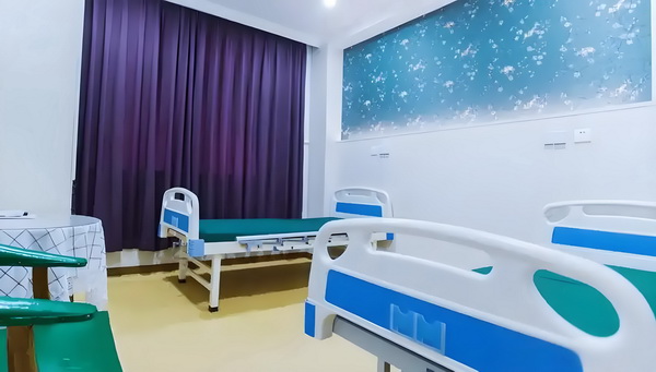 深圳户口入户条件_鹿晗没给关晓彤庆生关爸早有暗示 鹿晗没给关地尽其用