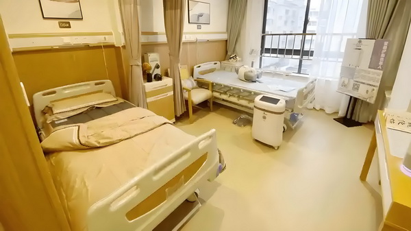 深圳户口入户条件_鹿晗没给关晓彤庆生关爸早有暗示 鹿晗没给关地尽其用