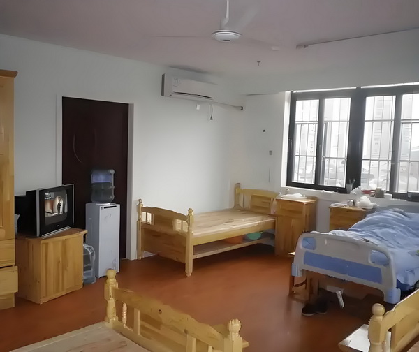 深圳入户去哪里办_辽宁越狱事件调查：部分监狱管理人员非在编干警 如果你是过剩的产能